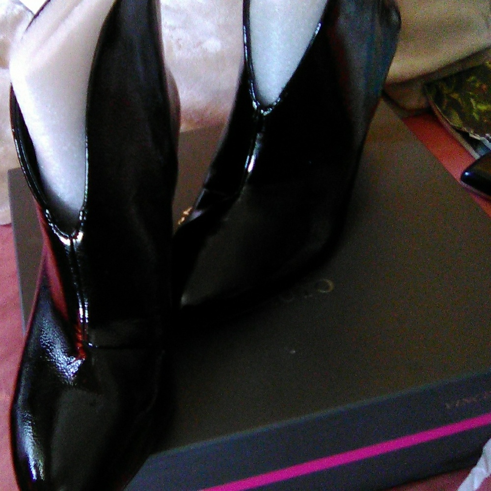 Vince Camuto Booties